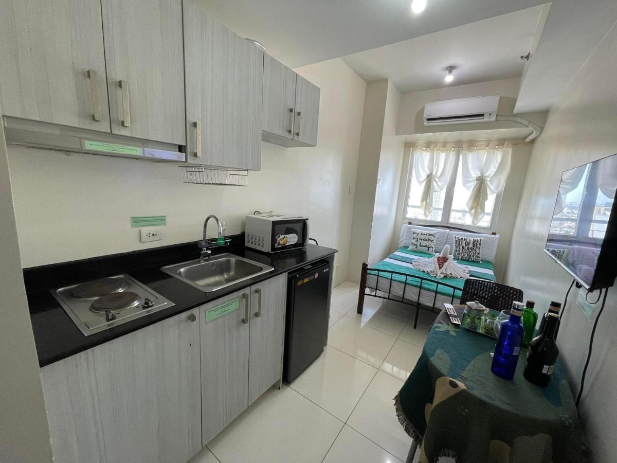 Stays At Green Residences 1 Studio Room Couples Bed With Complimentary Breakfast For 2 Manila Eksteriør billede